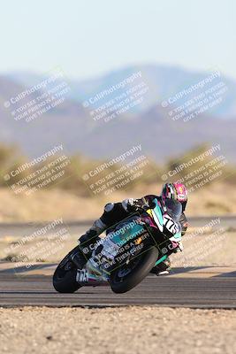 media/Dec-07-2025-CVMA (Sun) [[3e7d2de5dc]]/Race 16-Formula Middleweight/